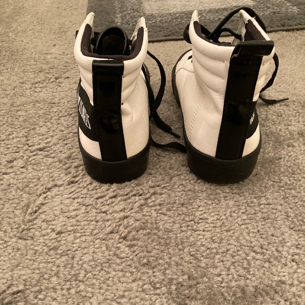 GUESS Men's Black and White Sneakers - Picture 3 of 6